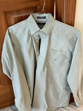 Nautica Solid Green Cotton Oxford Cloth Men’s Long Sleeve Shirt 15 1/2